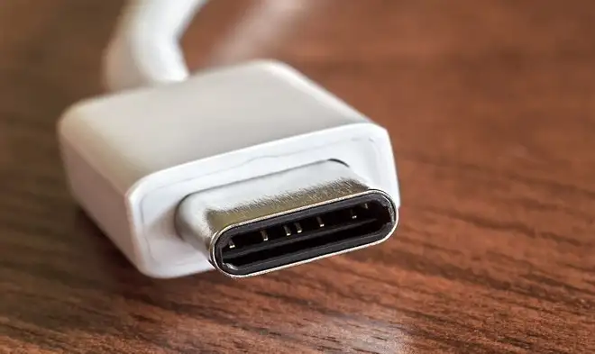 Windows 11, Microsoft vuole portare ordine nel caos delle porte USB-C