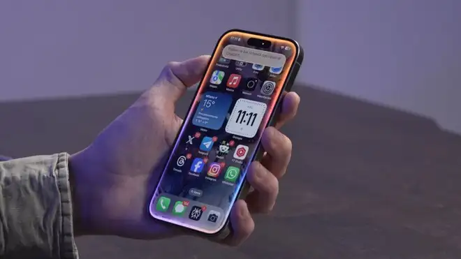 Apple aprirà i suoi modelli AI agli sviluppatori: nuove opportunità con iOS 19