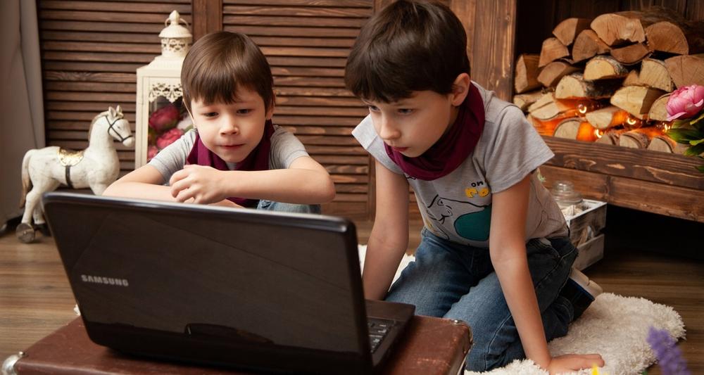 Vaticano limita accessi ai siti cattolici: “Da oggi bisognerà dimostrare di essere minorenni”