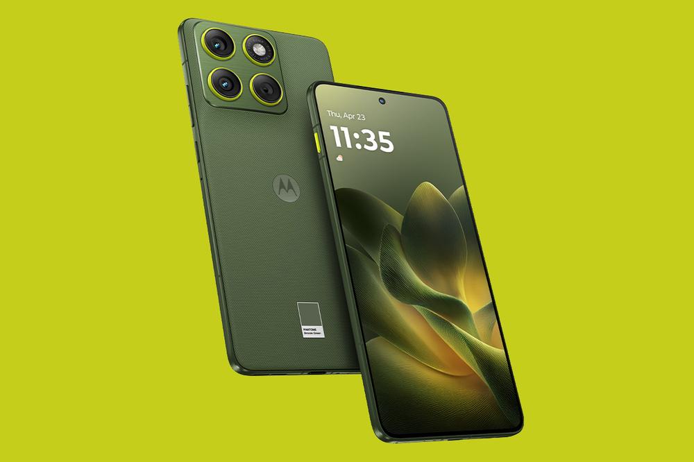 Motorola has a super-thin Air phone too