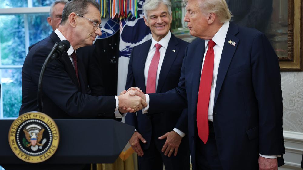 TrumpRx delayed as senators question if it's a giant scam with Big Pharma