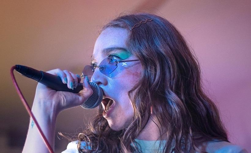 4 Chic Tiny Sunglasses to Admire on Someone Else