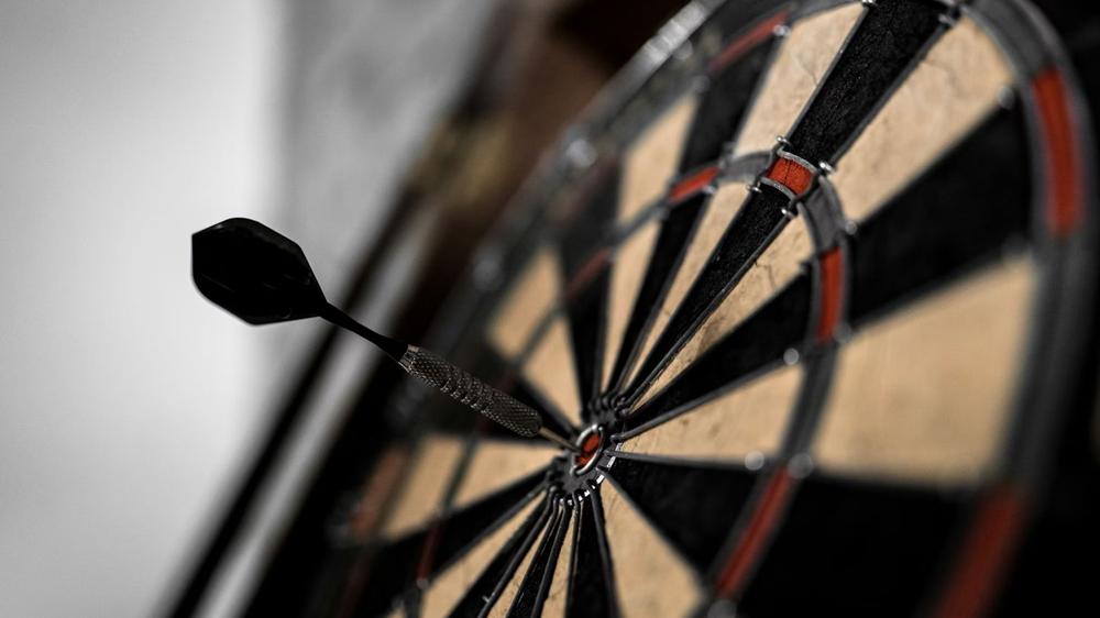 Pro darts player blames bad soap in toilet for losing game