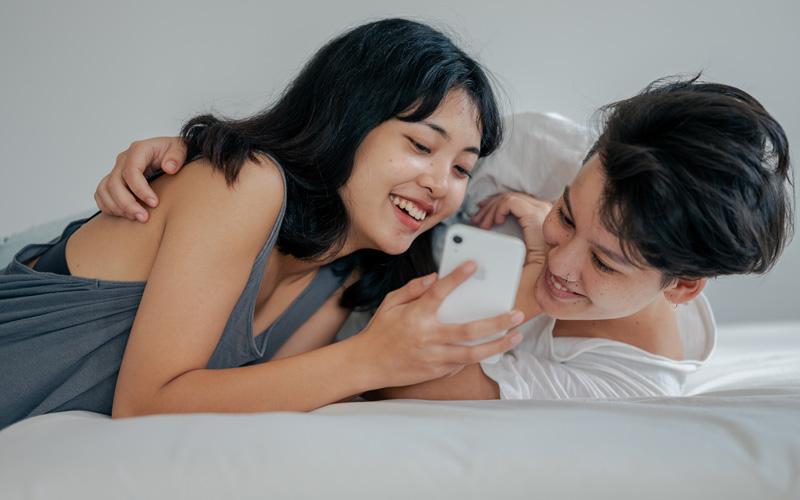 Relationship Experts Designate Instagram Collab Posts as Fifth Base
