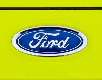 Ford-CATL, l'accordo cambia faccia: tecnologia LFP per le batterie destinate ai data center