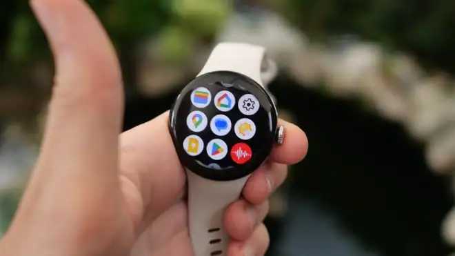 Gemini in arrivo su Pixel Watch: Google conferma il debutto nei 