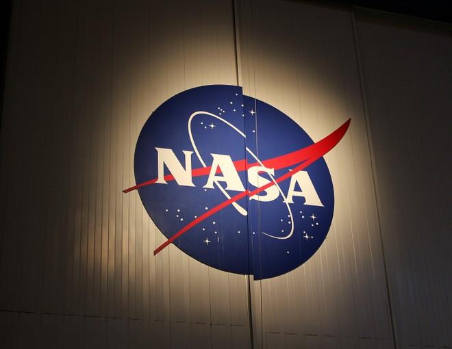 NASA esclude i cinesi dai programmi spaziali: nuova corsa alla Luna