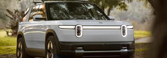 Novità Rivian 2026, il SUV elettrico R2 sta arrivando: ecco cosa sappiamo
