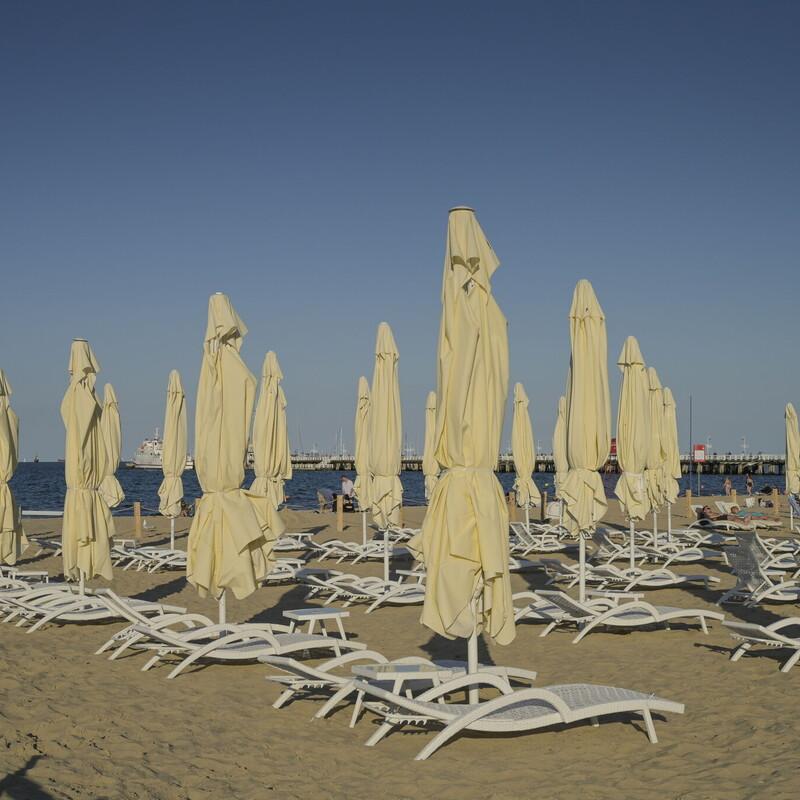 Dal Salento alla Toscana: la crisi delle spiagge italiane cambia il volto dell’estate