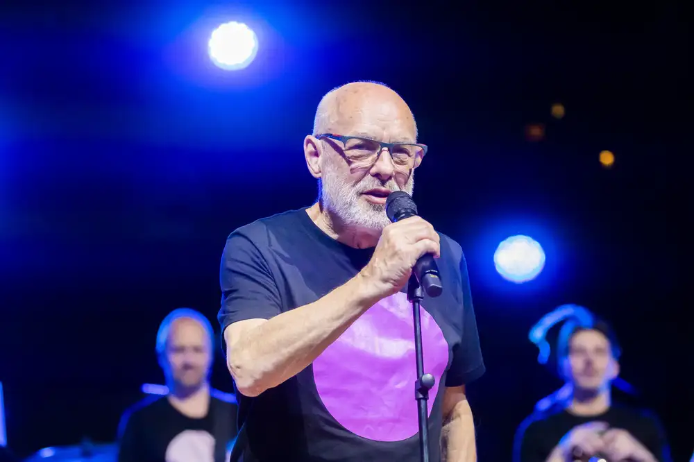 Windows 95 chime composer Brian Eno denounces Microsoft for its ties to Israeli government