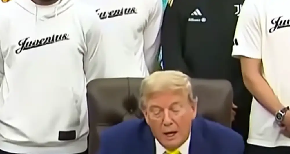 Studio Ovale, Trump mette in imbarazzo dirigenti Juve: “Davvero avete speso 70 milioni per Vlahovic?”