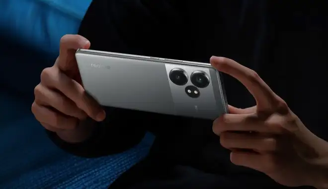 Realme GT 6T (12/256 GB) al minimo su Amazon: un best buy per la fascia media