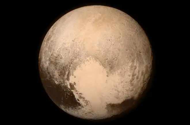 L'atmosfera di plutone è un vero rebus cosmico