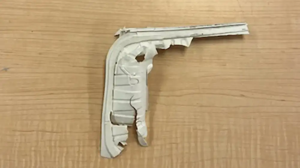 Canadian cops seize man’s fake gun made out of plastic container