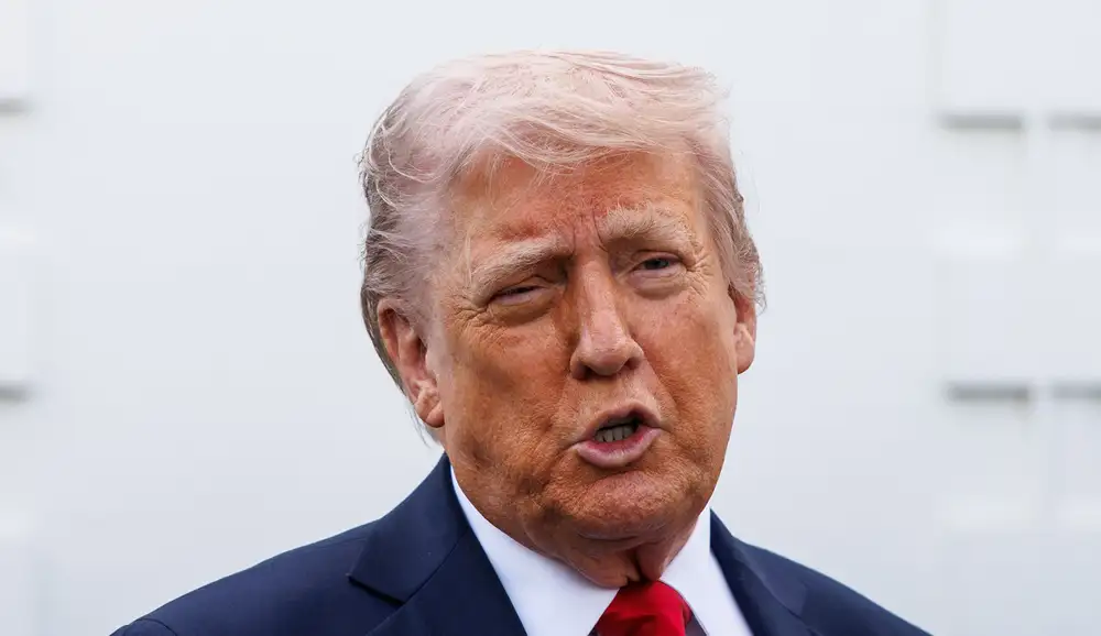 Trump Mouths Lyrics To ‘Happy Birthday’ While National Anthem Plays