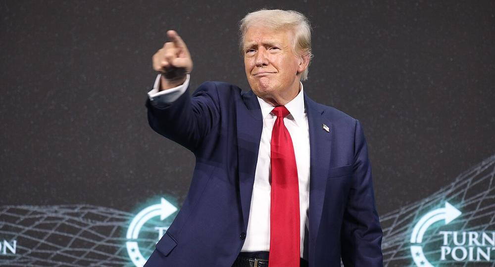 Donald Trump dice la stessa cosa per due giorni consecutivi