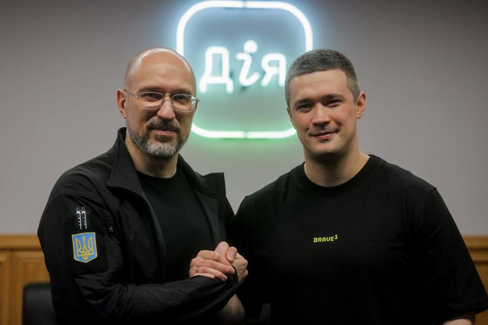 2 Ukrainian ministers resign, await reappointment