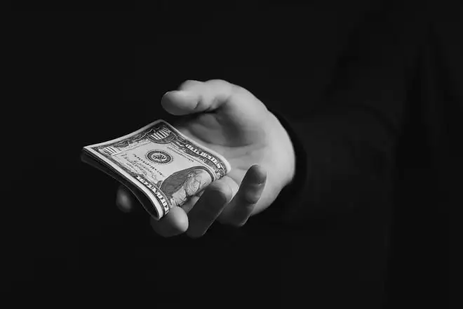 Ransomware 2025, quasi il 50% delle aziende cede e paga il riscatto
