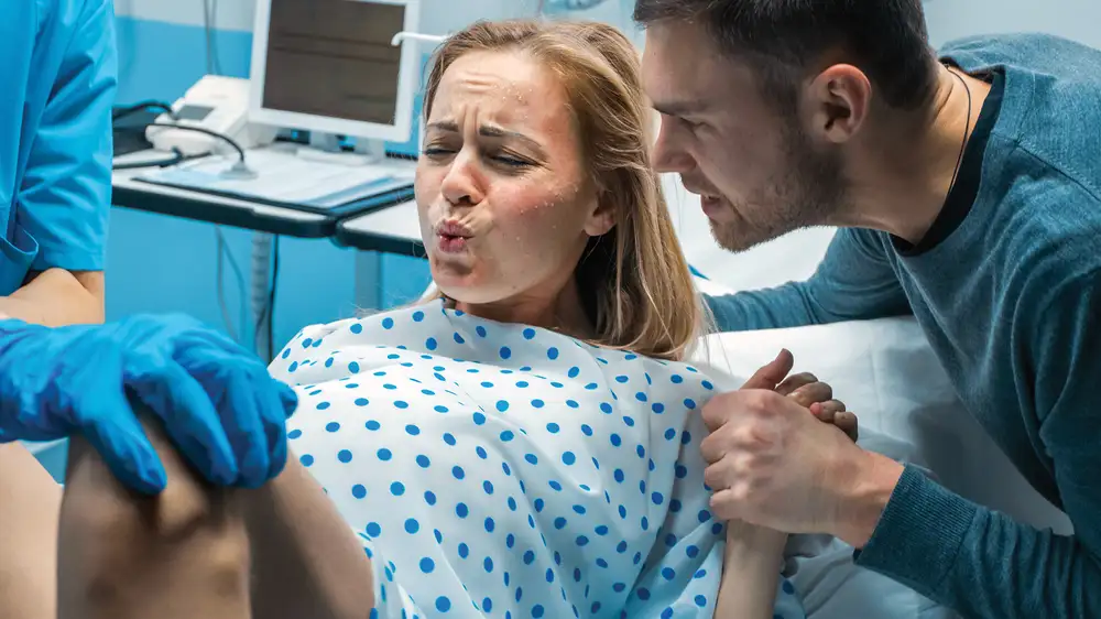Woman Giving Birth Assured Everything Looks Gross Down There