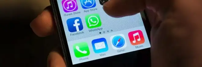 WhatsApp pensa a un filtro per mostrare tutte le conversazioni con i chatbot AI