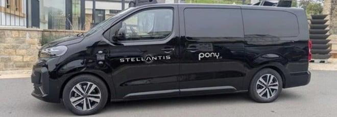 Stellantis scommette sui robotaxi: con Pony.ai per offrirli in Europa