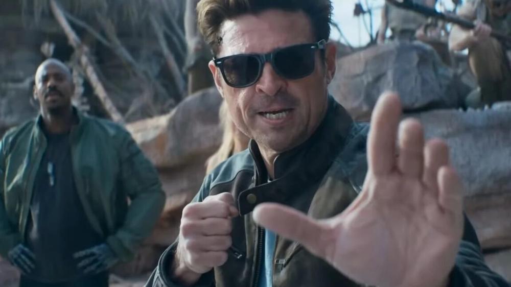 Karl Urban is a wise-cracking Johnny Cage in Mortal Kombat II