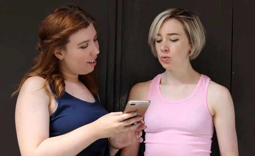 Out of Touch? Friend Not Caught Up on News You Read While They Were Talking to You