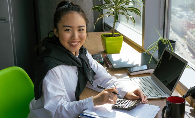 Girlboss! This Woman Took on a Second Job Because Her Boss Won’t Replace Coworker Who Quit