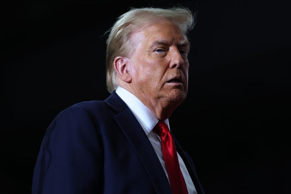 Trump urges EU to impose harsh tariffs on China, India to pressure Russia, FT reports
