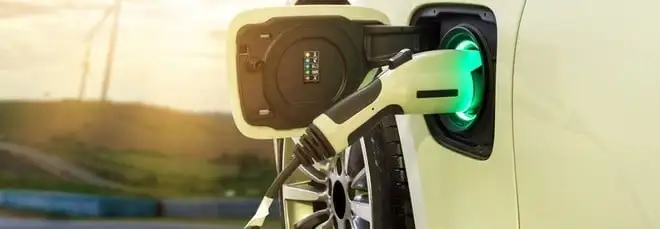 Vendite globali auto elettriche, si continua a crescere. Record della Cina
