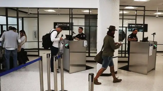 Passaporto su Apple Wallet con iOS 26: sarà valido per i viaggi interni agli USA