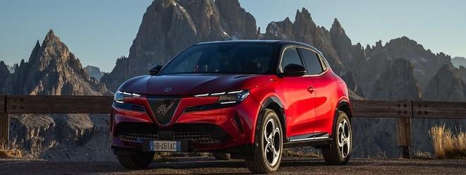 Nuova Alfa Romeo Junior Sport Speciale 2026: anche ibrida e 100% elettrica