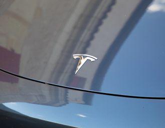 La corsa al bonus negli USA fa bene a Tesla: forte crescita delle consegne, ma i margini sono sotto pressione