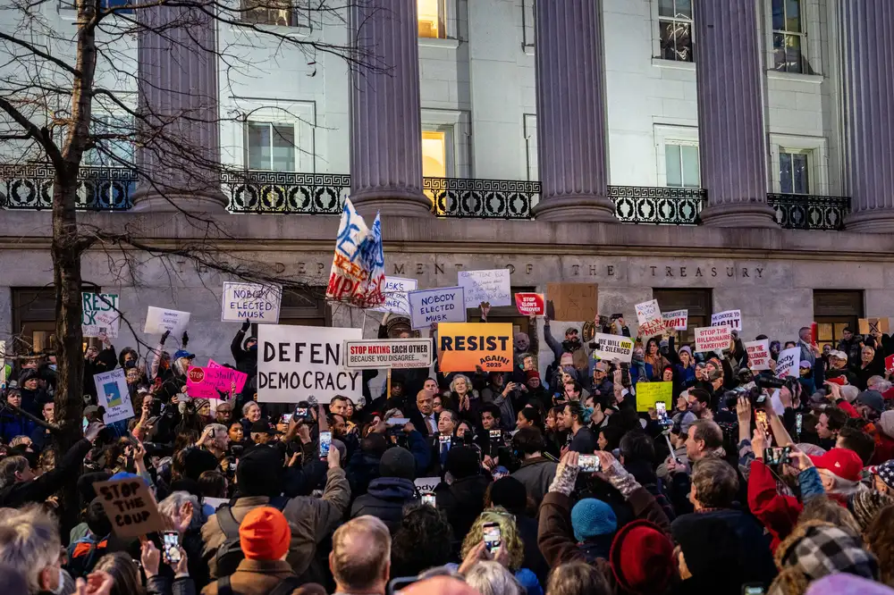 How to secure your phone before attending a protest