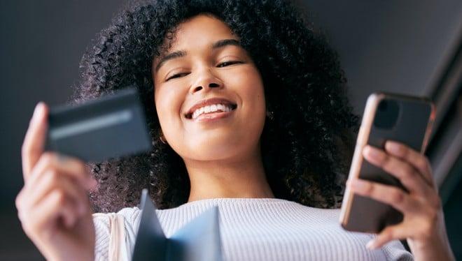 Dazi su smartphone e computer, negli USA attesi prezzi in aumento del 10%