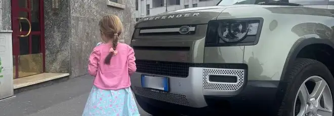 Frontali delle auto sempre più alti: aumentano i rischi per bambini e pedoni adulti