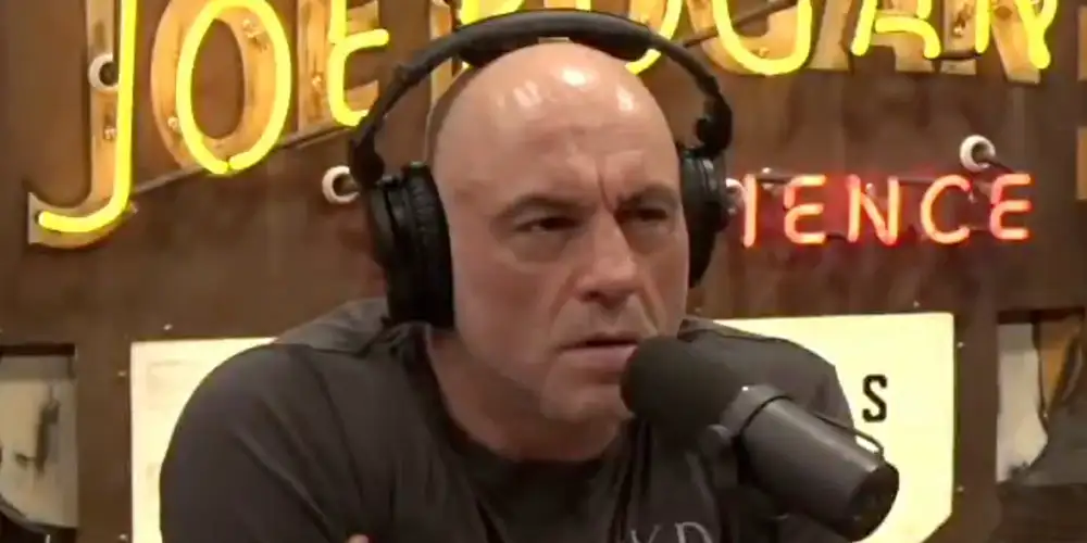 Joe Rogan stunned after mentalist Oz Pearlman correctly guesses his ATM PIN code