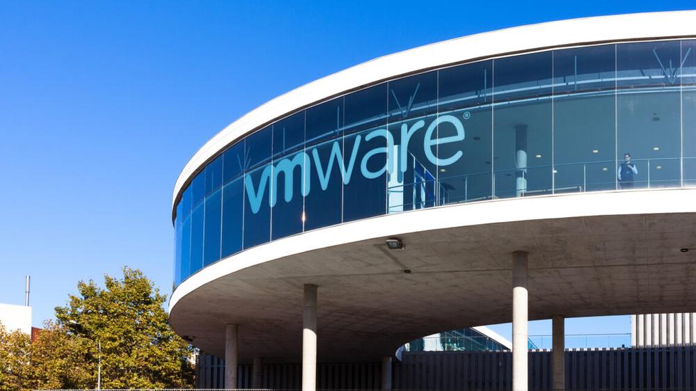 Some VMware perpetual license owners are unable to download security patches