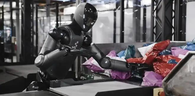 Robot umanoide Figure 02: smista pacchi come un umano in soli 4 secondi | Video