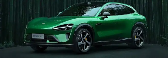 Xiaomi YU7, gli interni del SUV elettrico: c'è il nuovo HyperVision