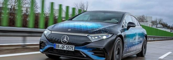Batterie allo stato solido, Mercedes conferma: primo modello entro il 2030