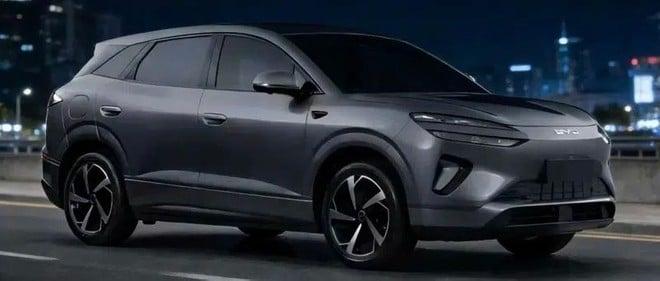 BYD Sealion 06 DM-i, una nuova Super Hybrid debutta in Cina: 220 km in elettrico