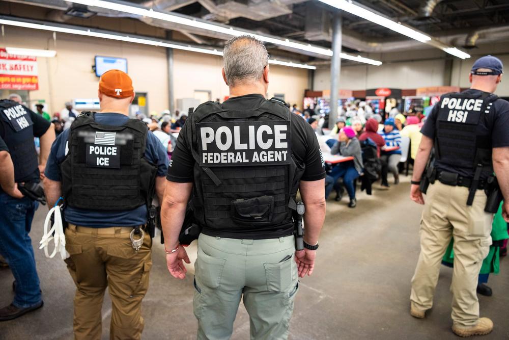 ICE to Buy Tool that Tracks Locations of Hundreds of Millions of Phones Every Day