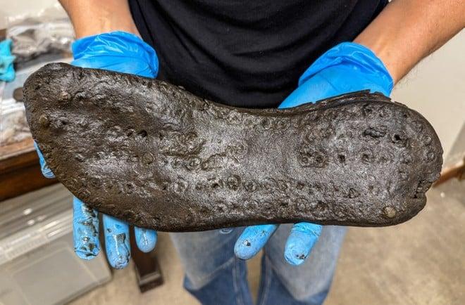 Piedi giganti romani: un mistero svelato da 5.000 scarpe antiche