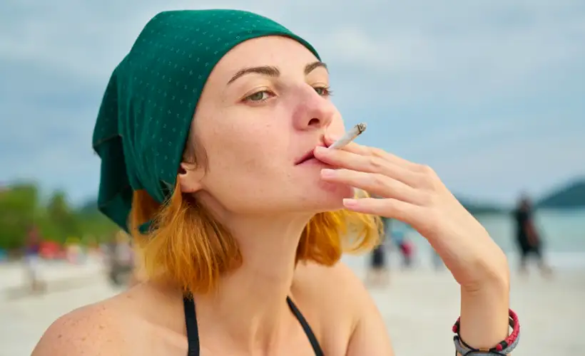 Making Plans for Fourth of July Much Easier Once Woman Realized She Could Do Drugs