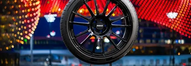 Nuovo P Zero Pirelli: pneumatico high performance per auto sportive ed elettriche