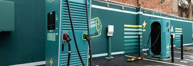 Electra, ricarica ultrafast a prezzi stracciati in estate. Costa (quasi) come ricaricare a casa