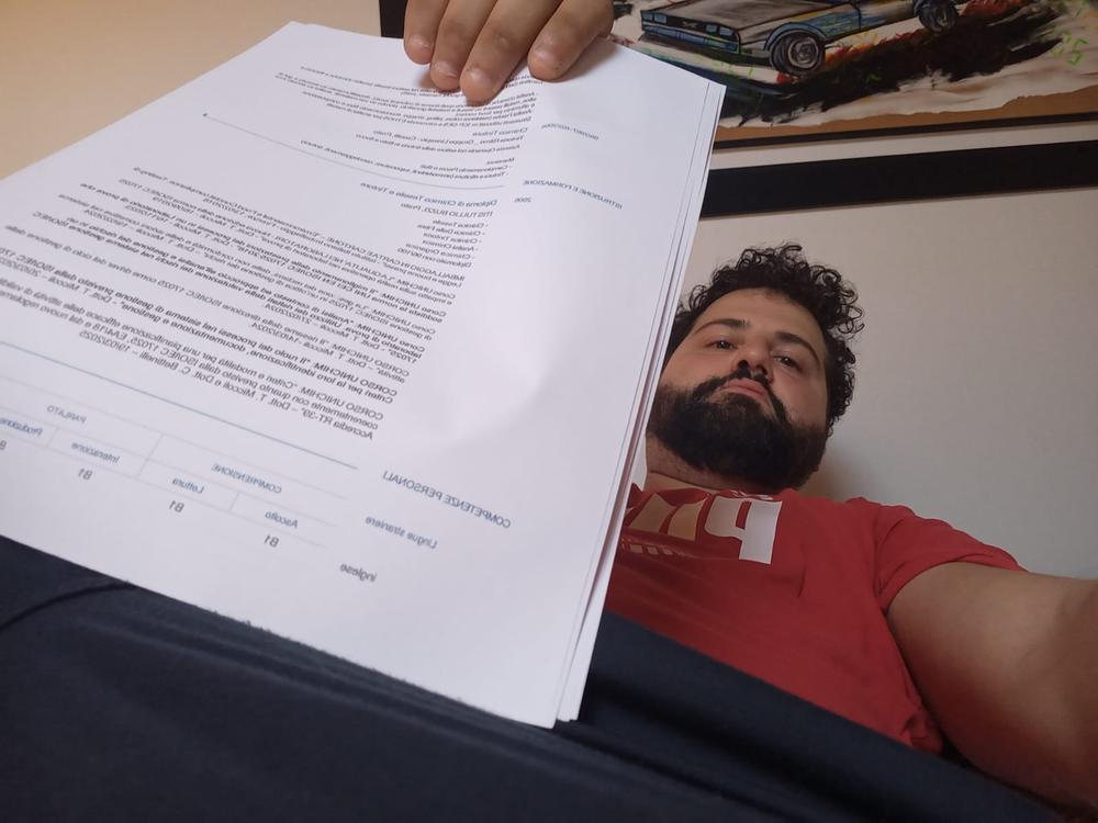 LinkedIn, impiegata HR denuncia disoccupato che le mandava in privato foto del suo curriculum