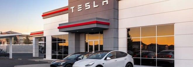 Tesla frena ancora, nel secondo trimestre 2025 gli utili cadono del 16%