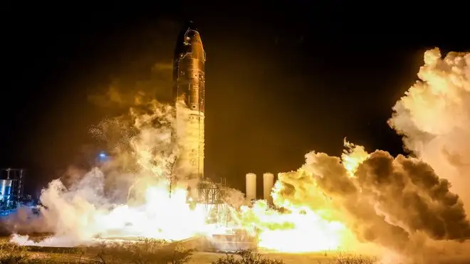 Esplosione Starship: Elon Musk svela cosa è andato storto